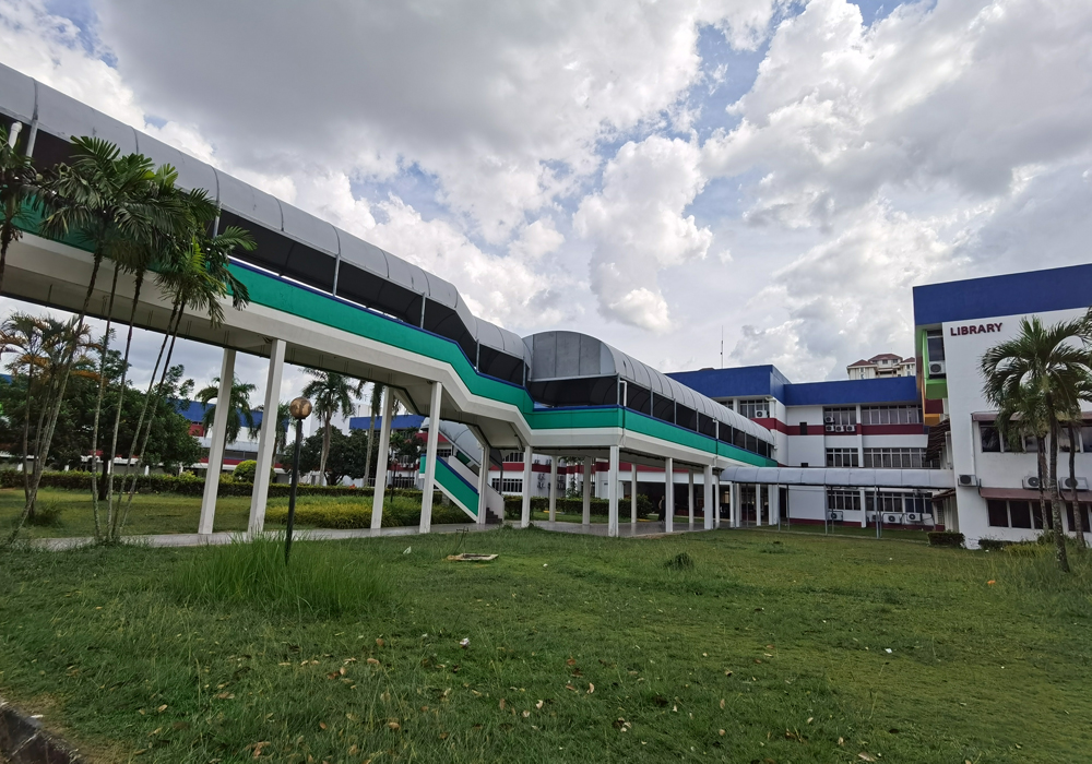 3-200421163Z1E7.jpg 3-200421163Z1E7.jpg